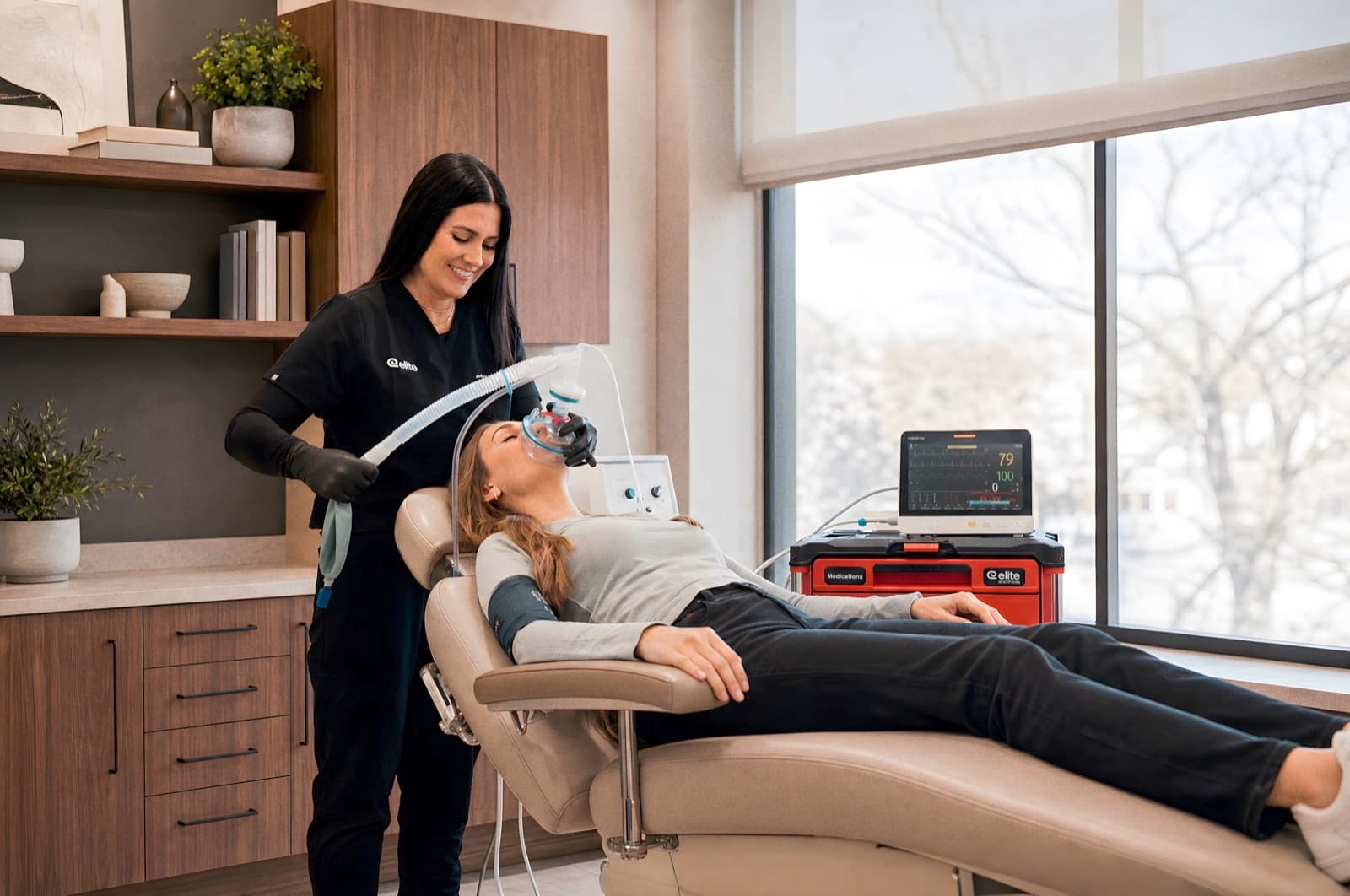Elite clinician outside the clinical setting
